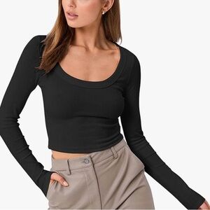 Black crop top long sleeve